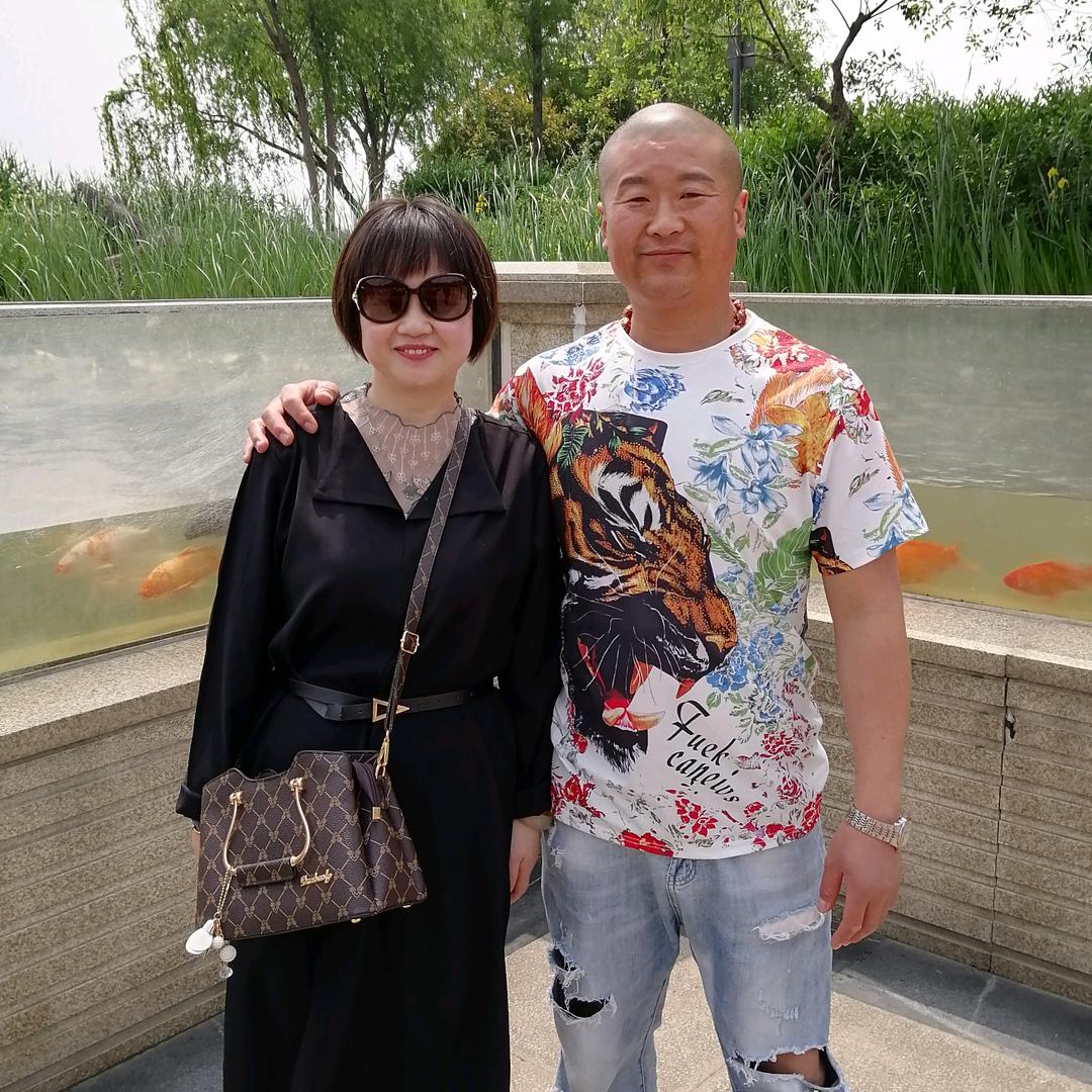 潇洒哥夫妻