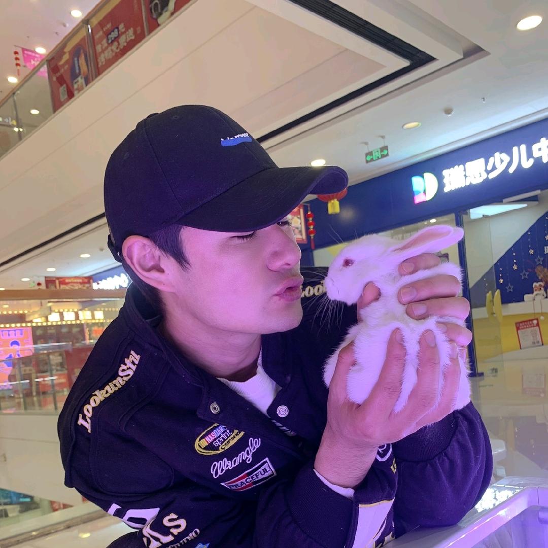 🖤艾克🖤
