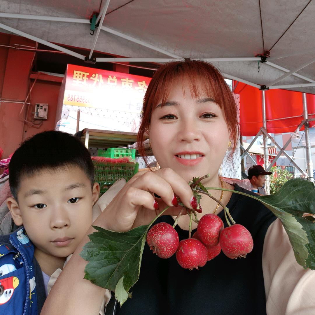 亿万富豪。王丽鲜果批发