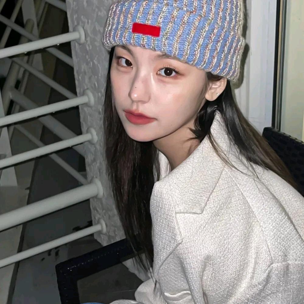 UiHwon^