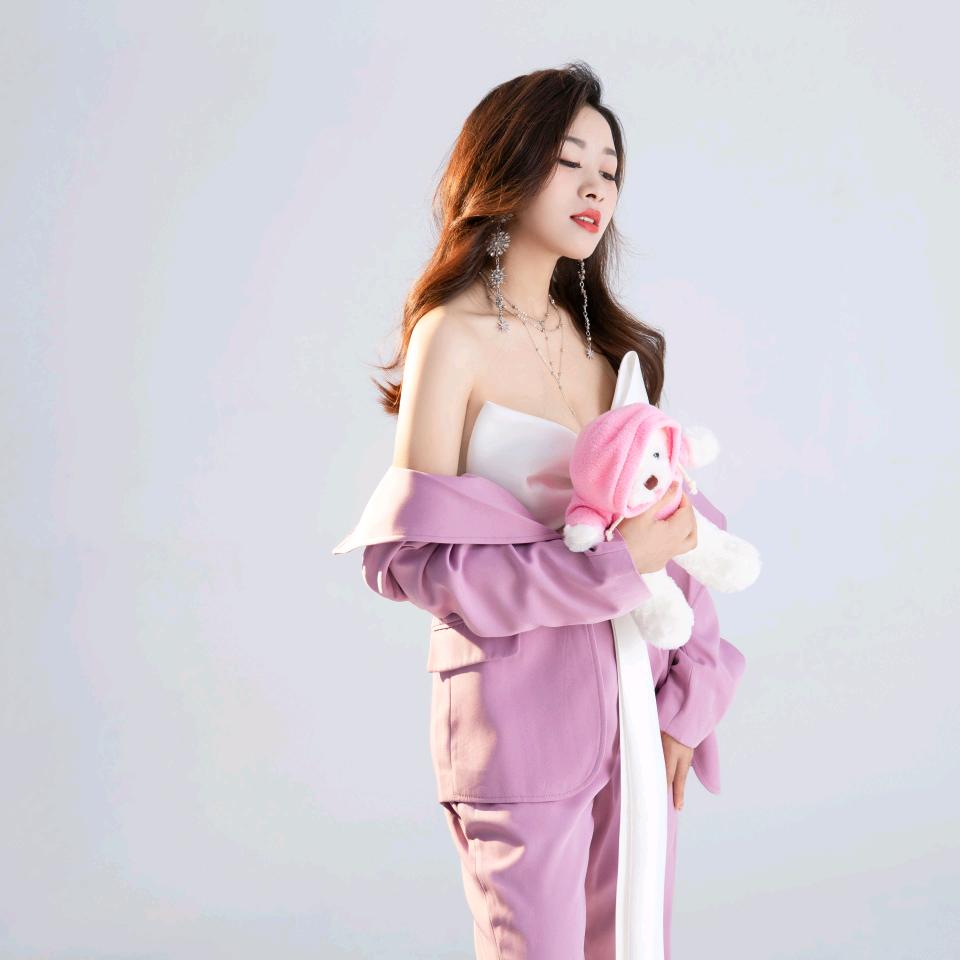 小燕