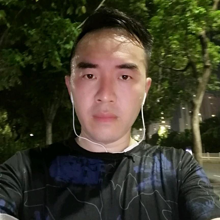 大灰狼在努力