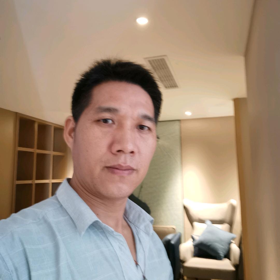 用户。微微一笑。