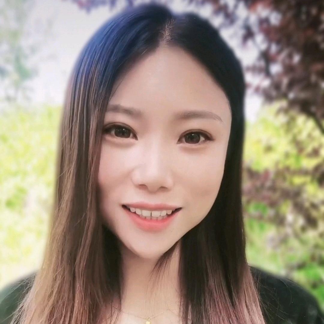 莲妮在老家