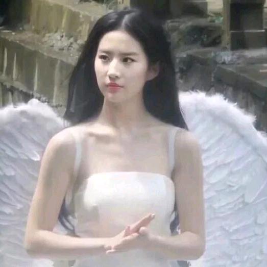 不吃芹菜-