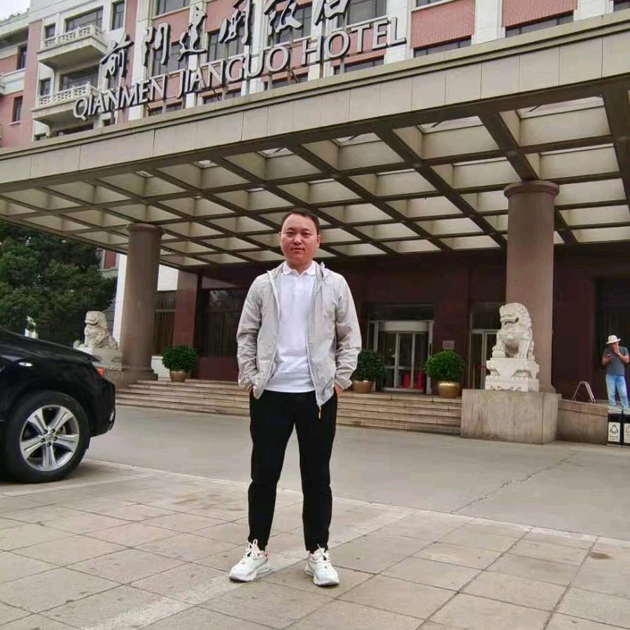 杨育红