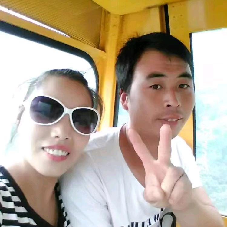 家有俩千金 + 帅哥两枚