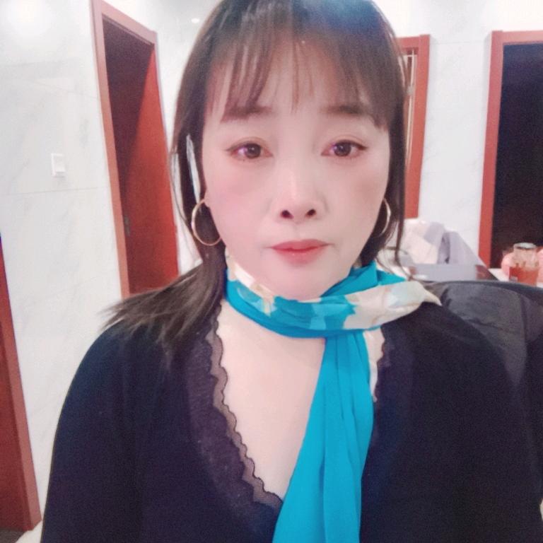 枞阳奶奶在带娃