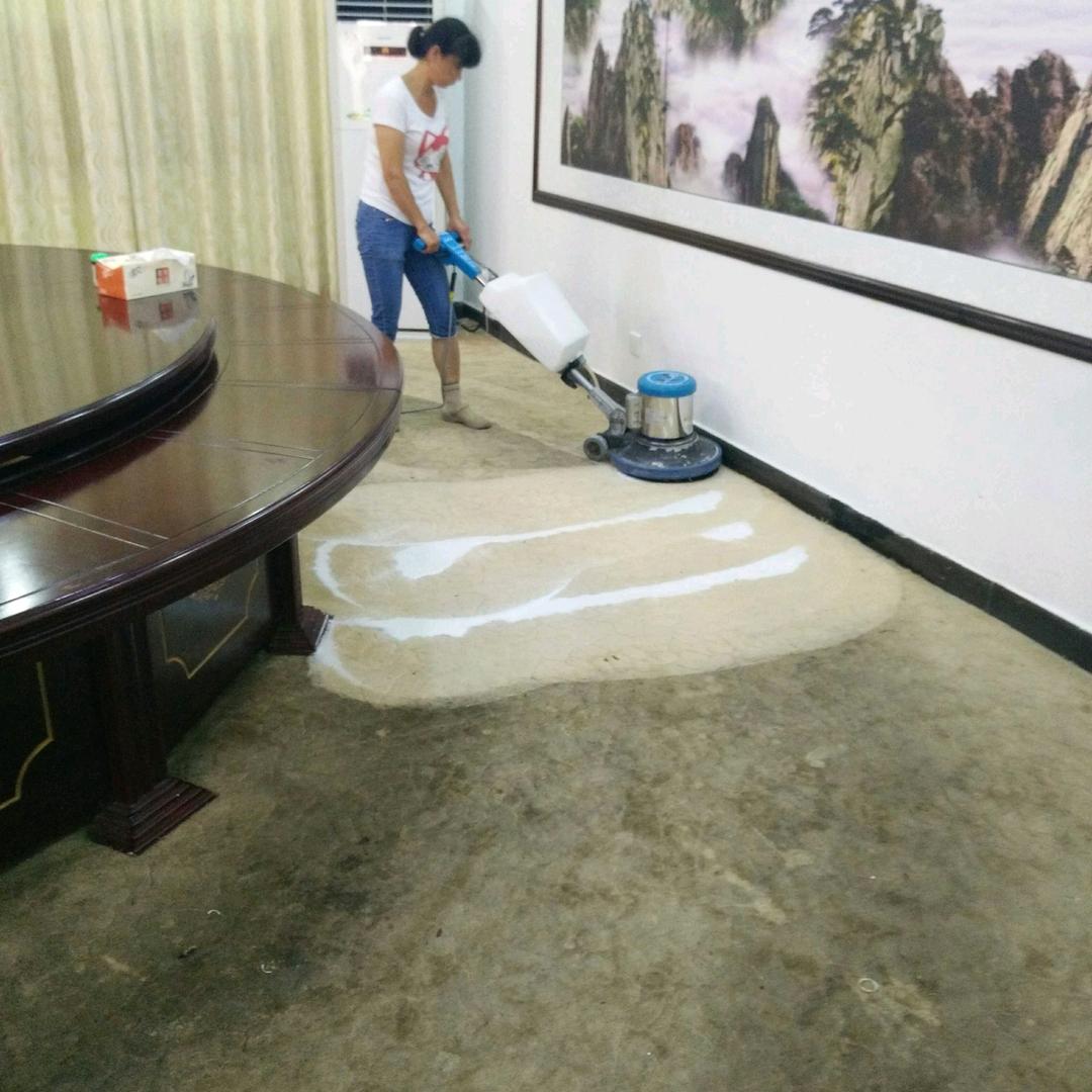 镇江鸿运保洁潘哥