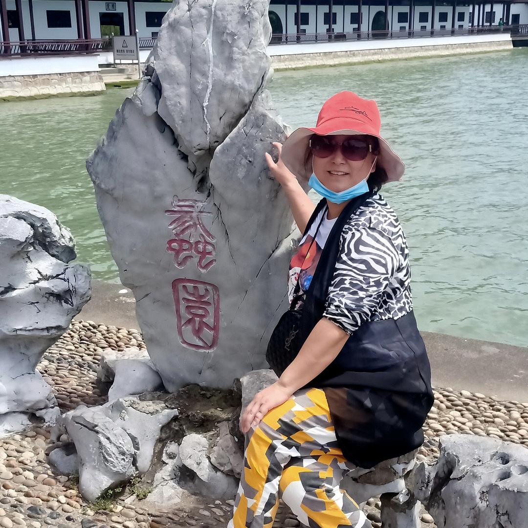 杨萍服饰