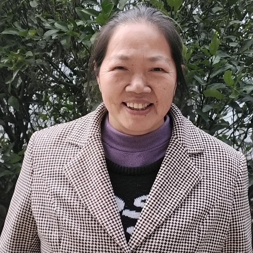两个女儿的妈妈