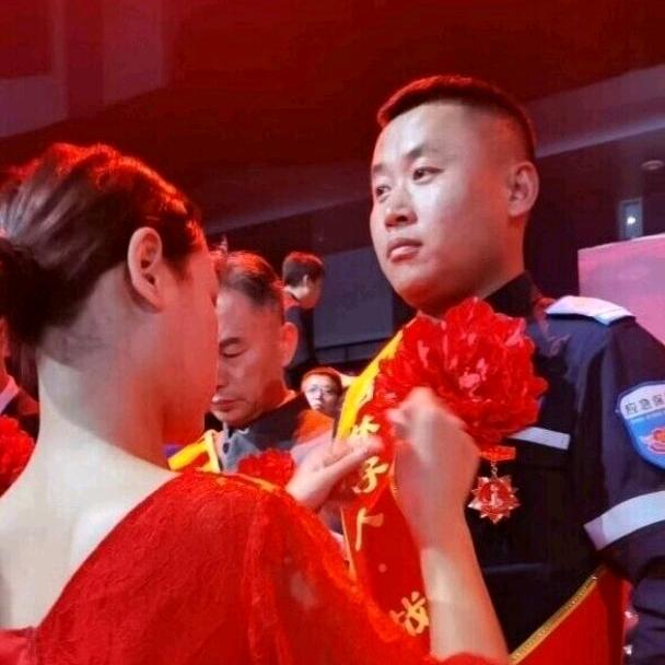 马洪龙传递正能量