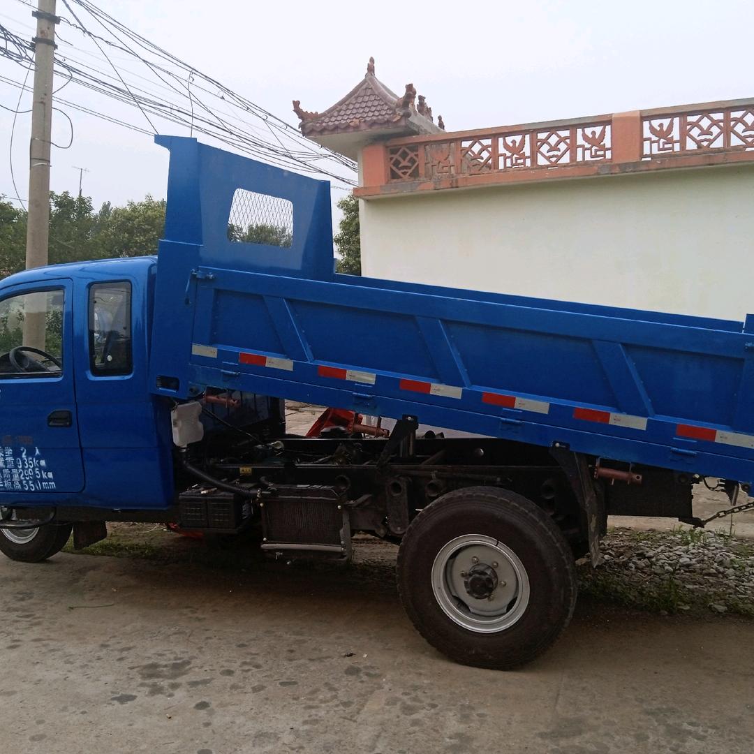出租三轮车，运垃圾找许师傅