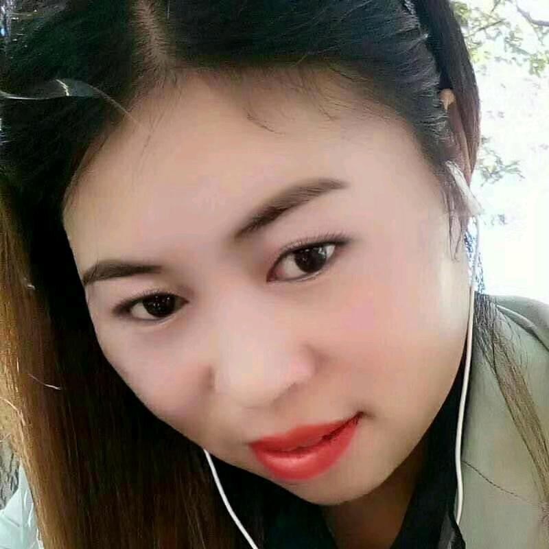 开心快乐的红梅姐