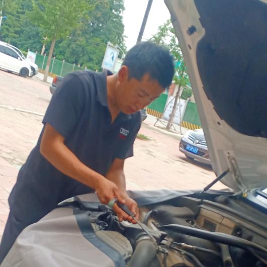 畅金航汽车修配厂