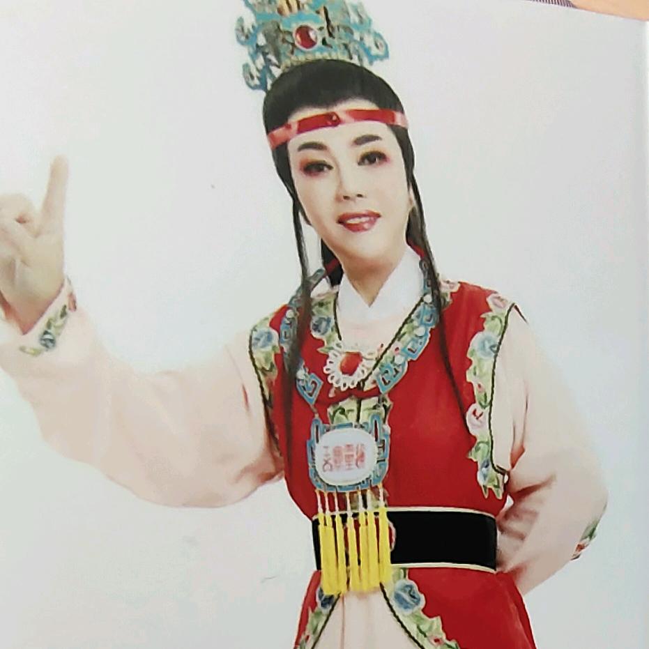 尤玲玲