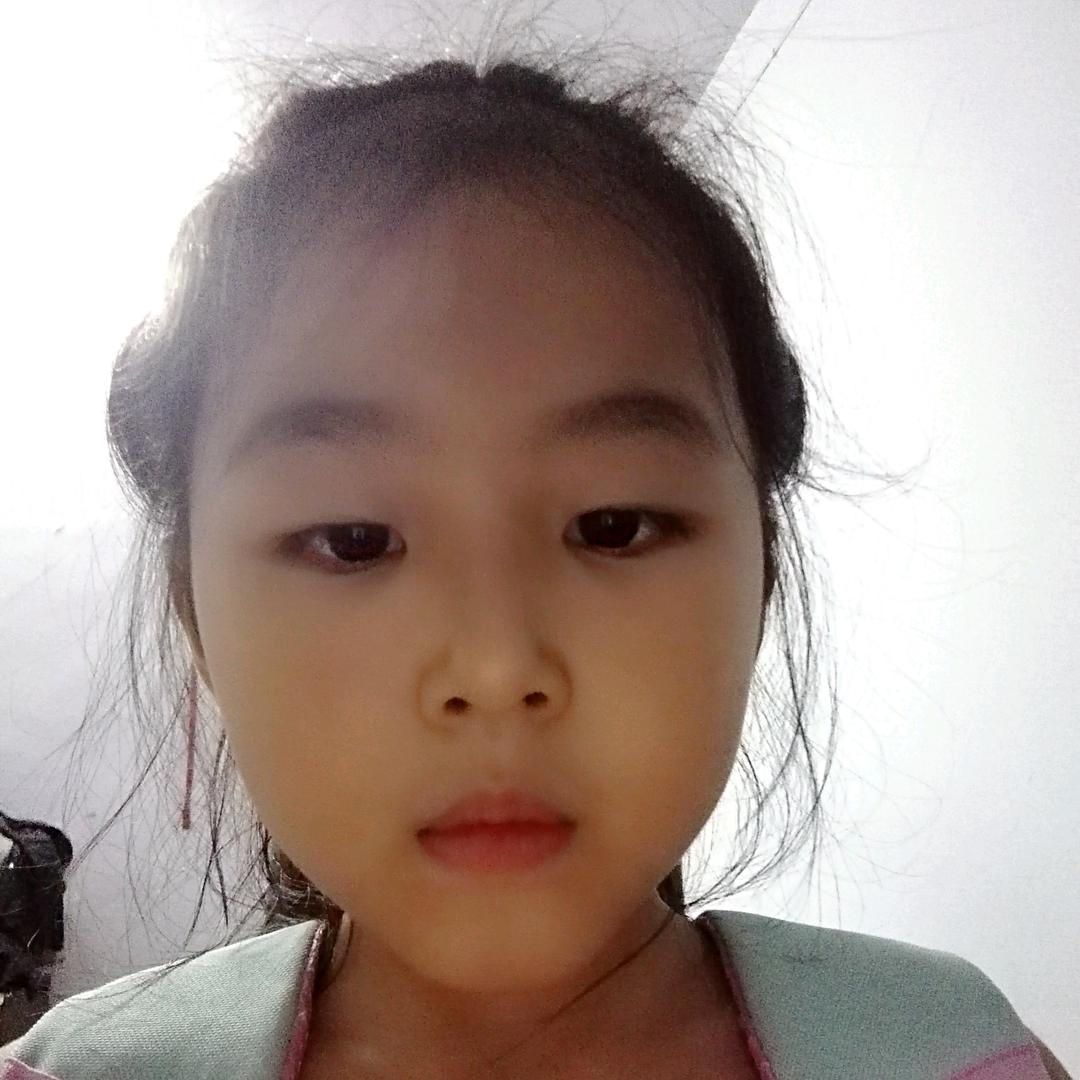 兰妮小窝依依