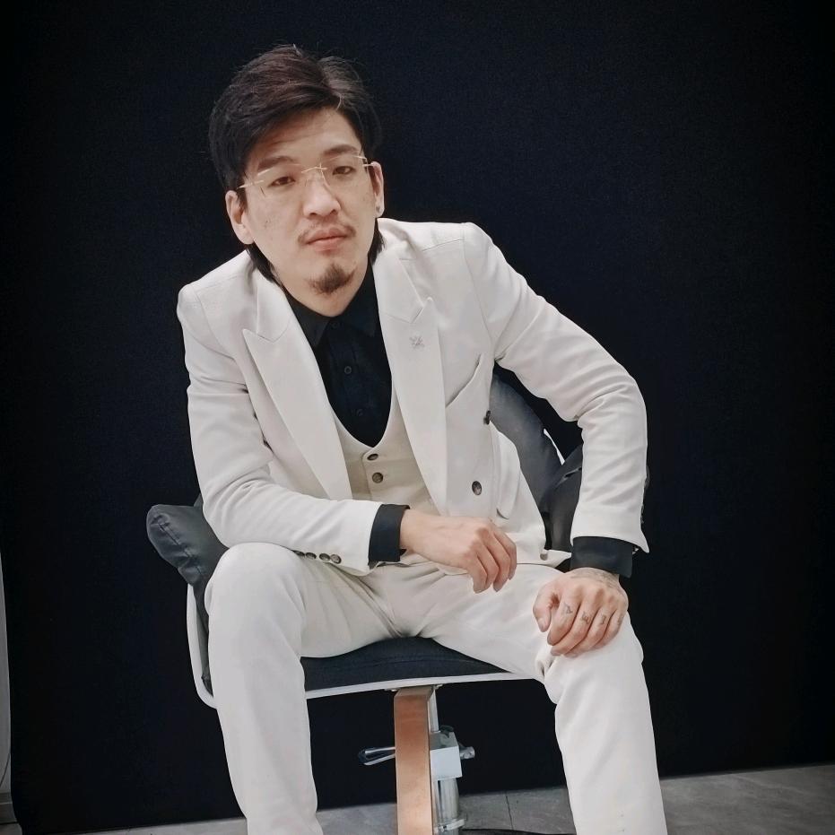 蓝颜造型官方号周