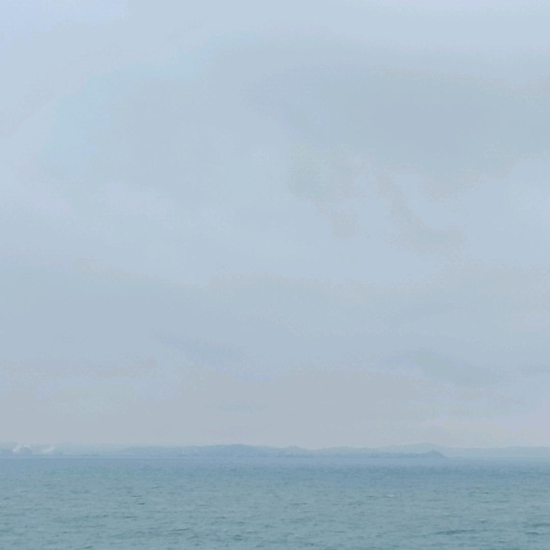 大海弯弯