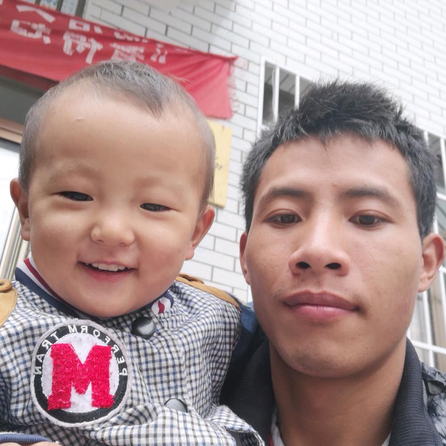 云南1家人（小趴菜）