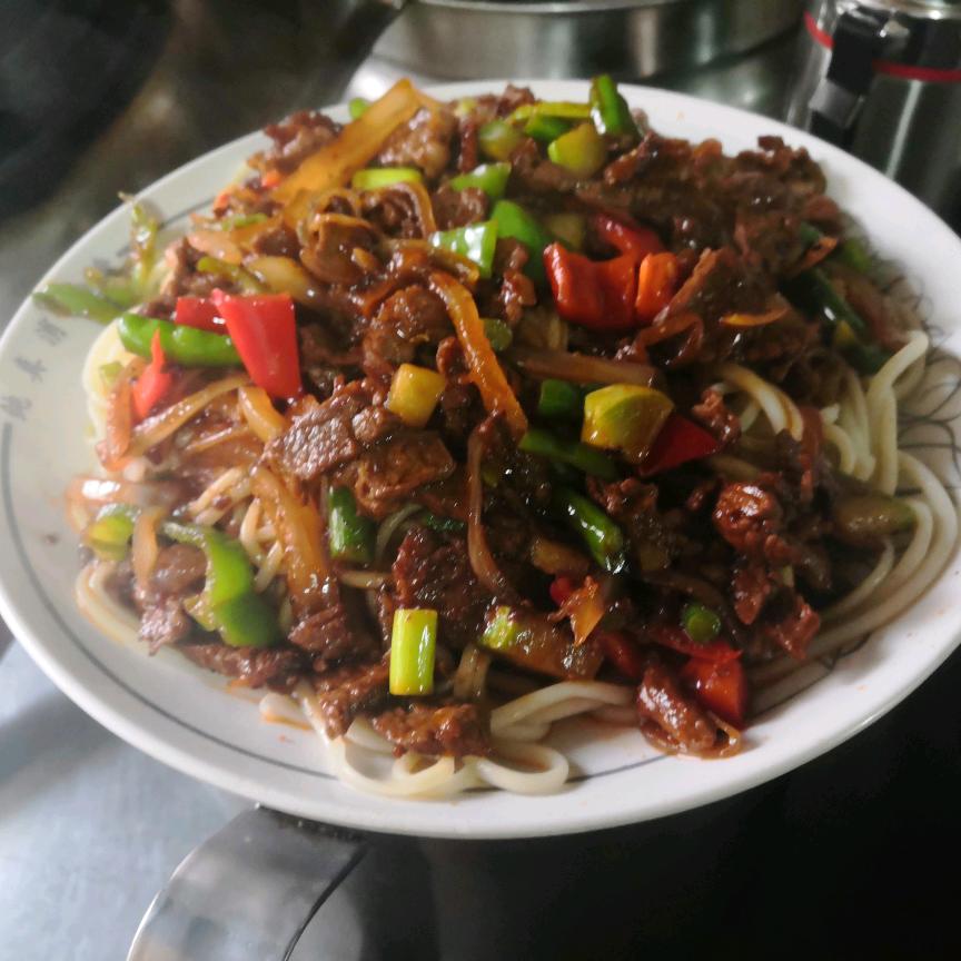 尤素福牛肉面店