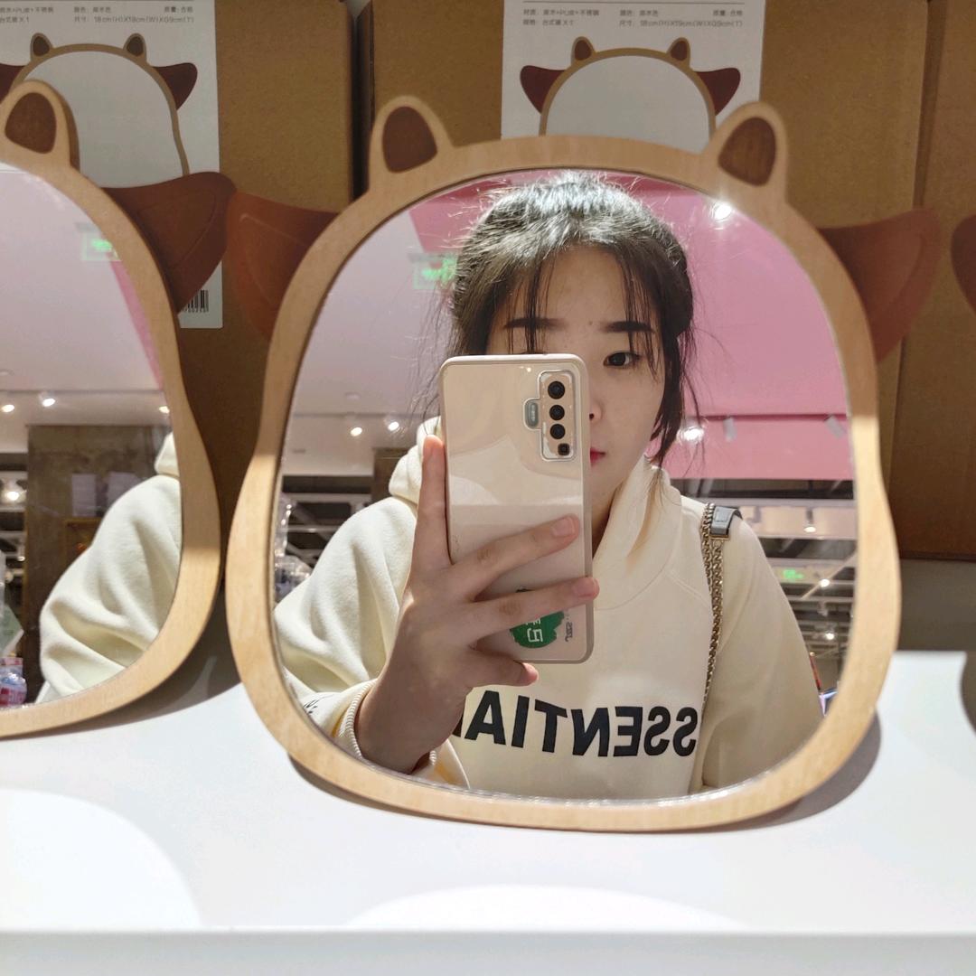 镇安县锦锦上添花花艺店