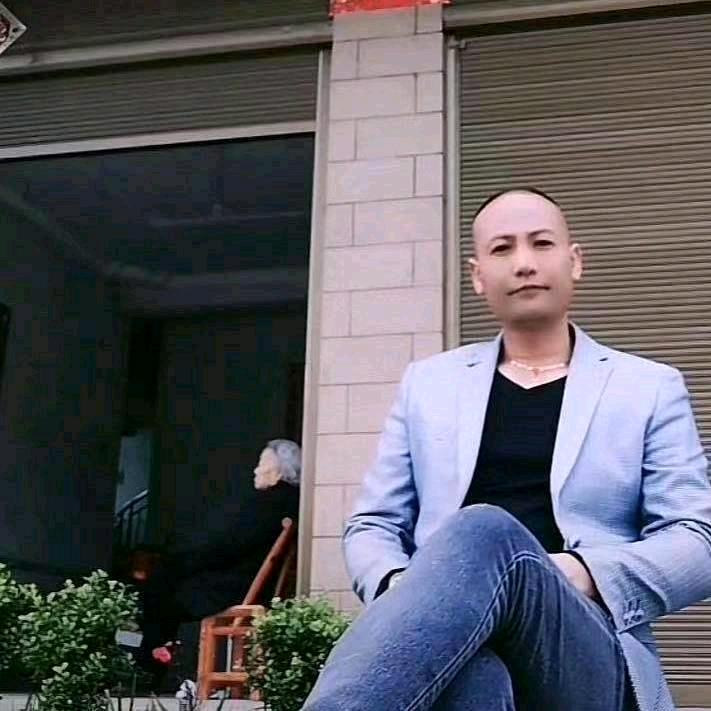 大漠苍狼