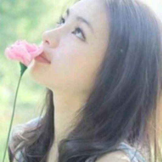 靠近