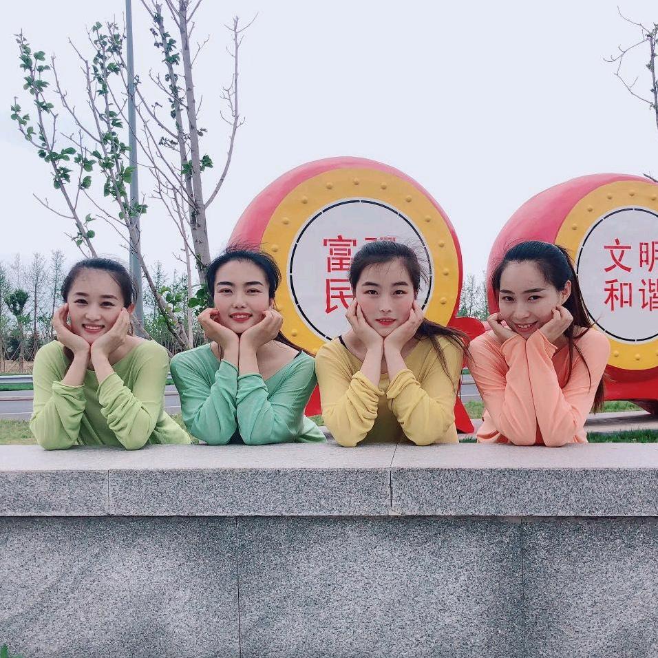 憨憨四人行💃（憨妹儿艺术团）招收学员