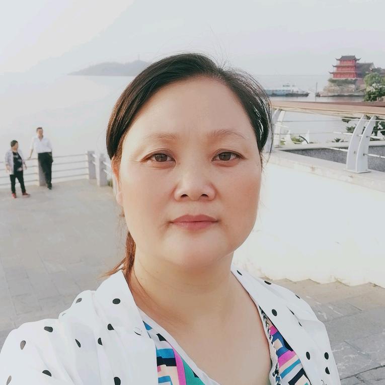 童岗荣姐