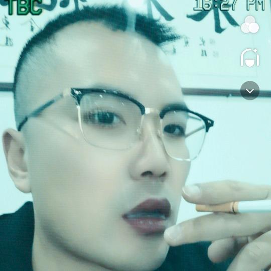 巴黎街尾分岔路的忧伤°