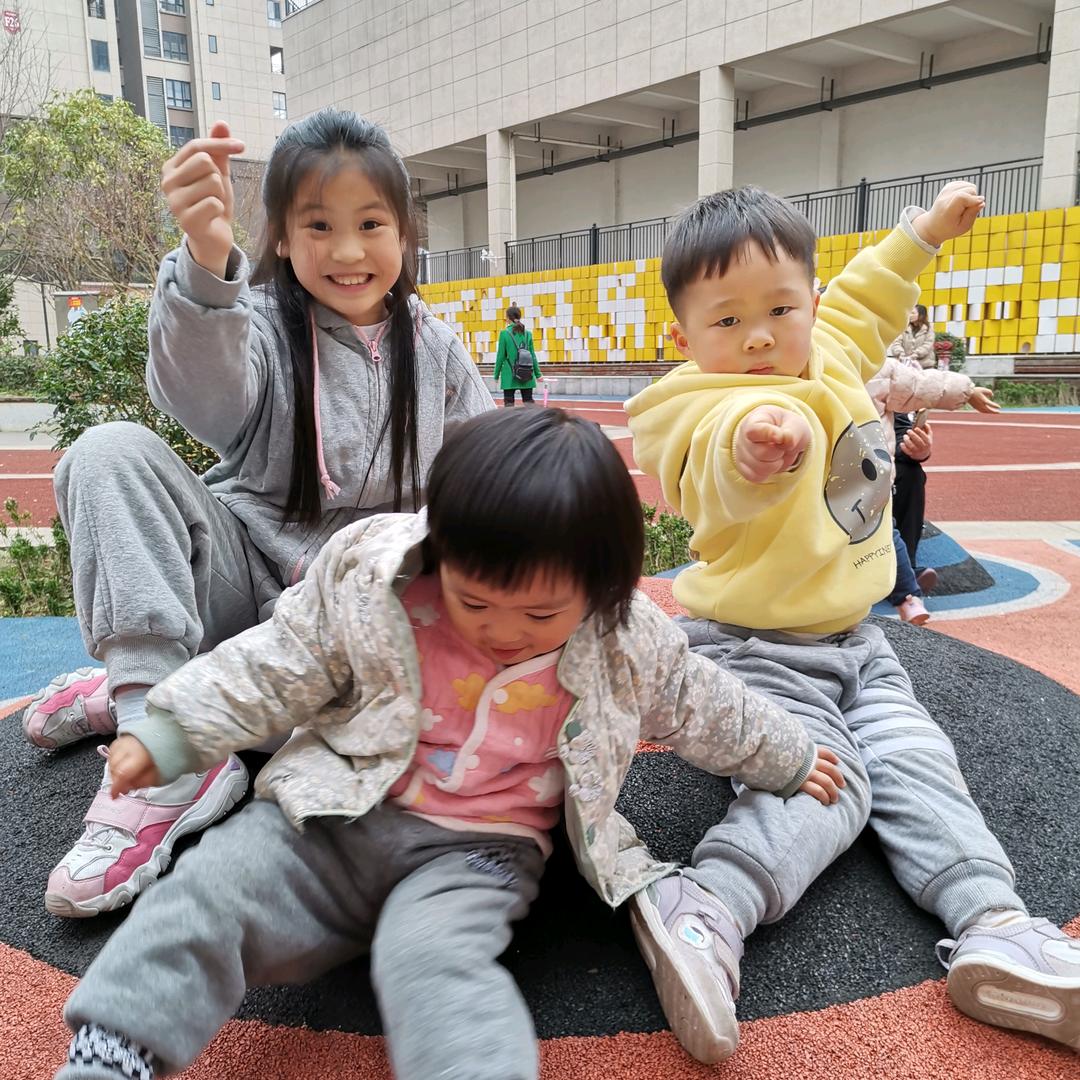 👶请叫我～亚丽🙃