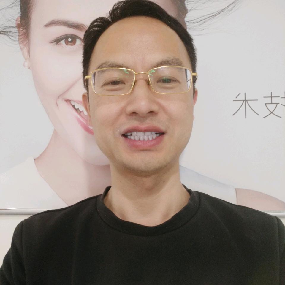 阳光明媚