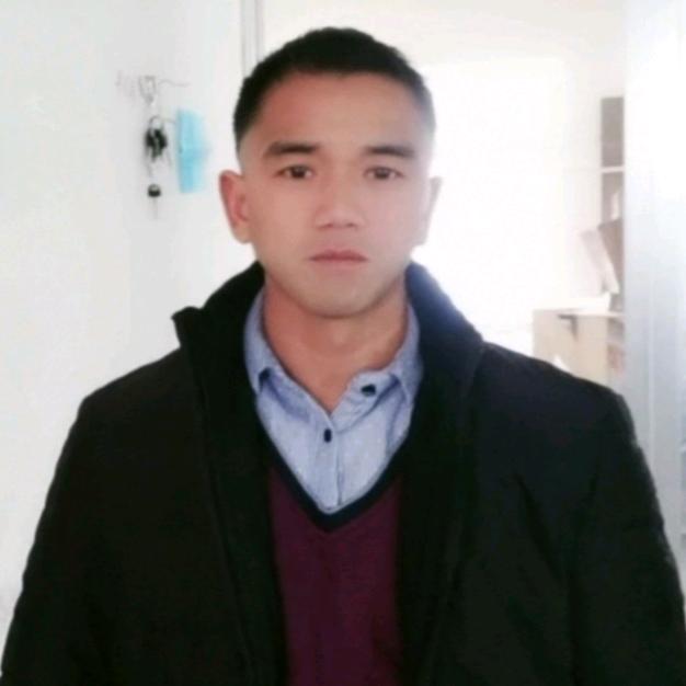 小喔同学（零食潮玩家）