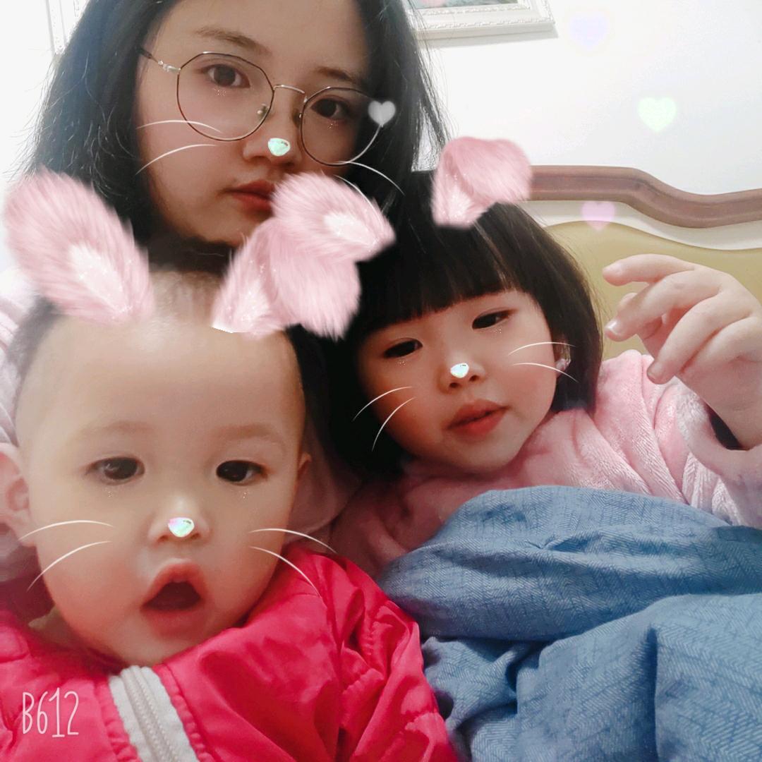 小兔子爱吃肉