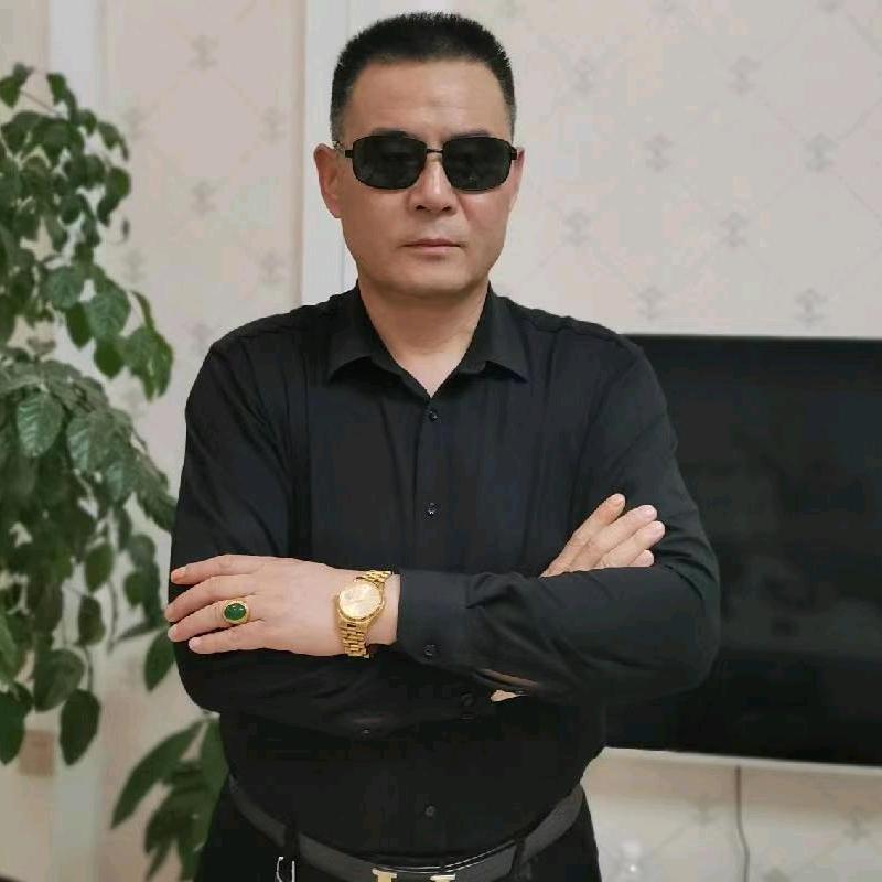 仁义哥传媒（品牌洒水折扣仓）
