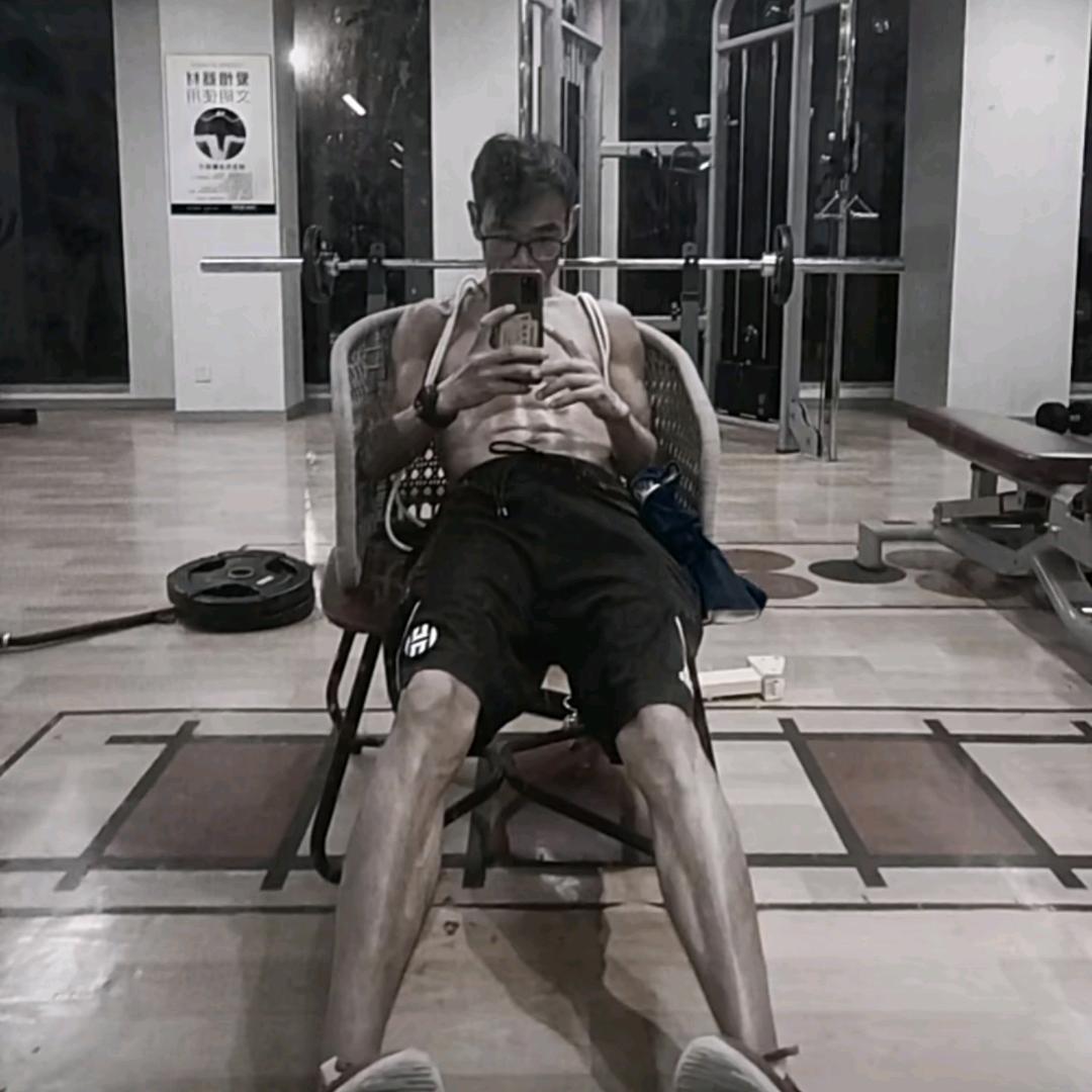 爱游泳的体育委员2`00