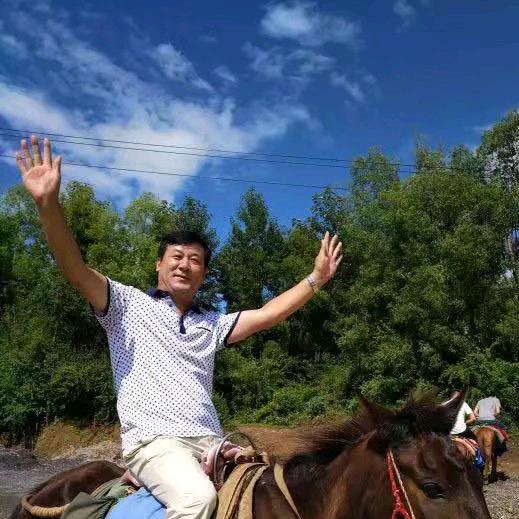 AAA朱军，1971.725🐷🐷🐷