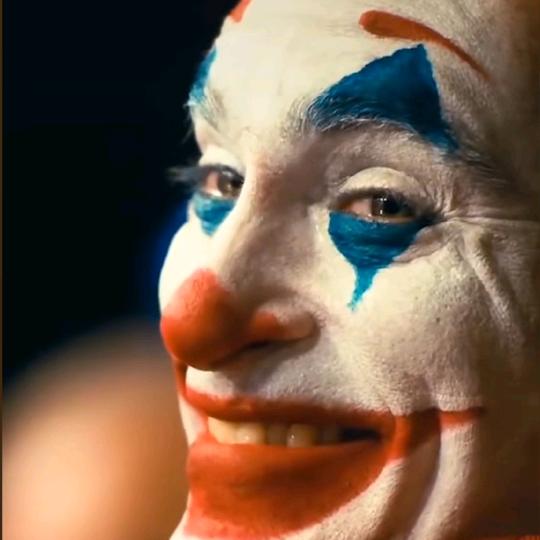 被狗跟的肉包子～(๑><๑）～