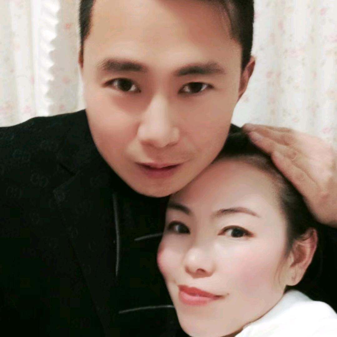王集恋衣坊服饰，崔快乐