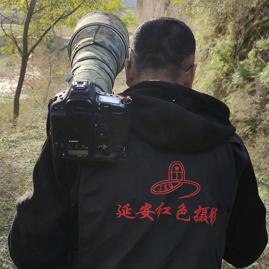 延安红色摄影加向前