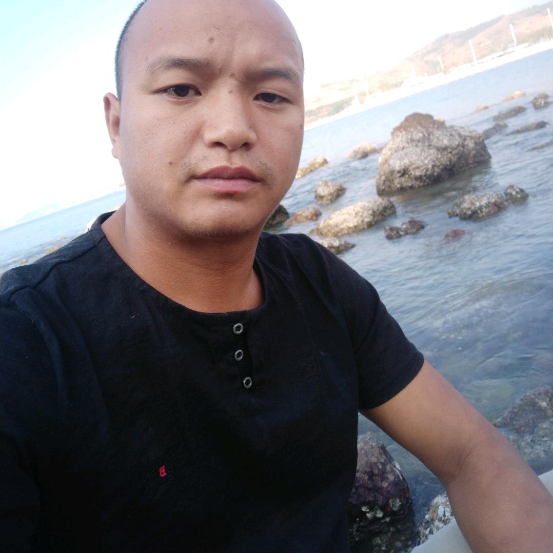 黔山明
