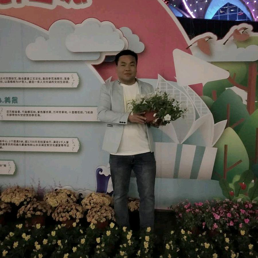 @彤