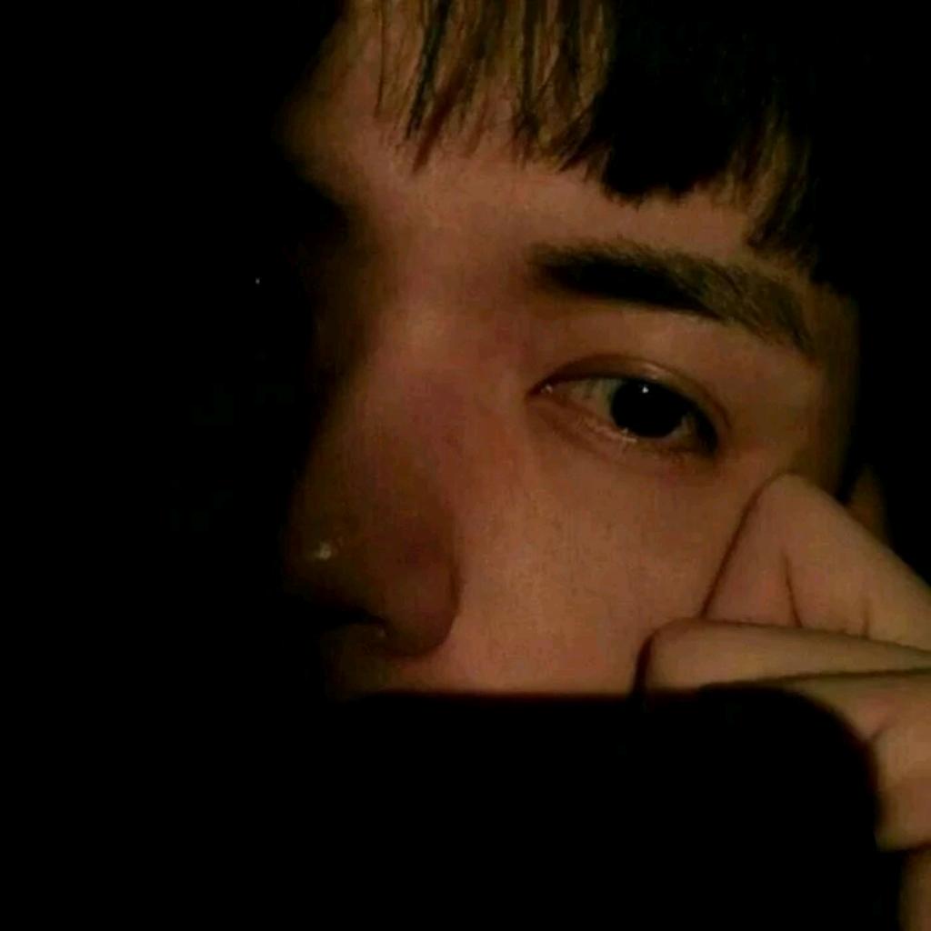 ꧁L˶⍤⃝˶꒳ᵒ꒳ᵎᵎᵎQ꧂