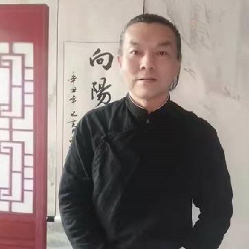 关尔佳同学