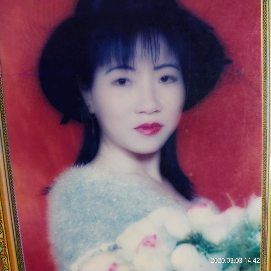 莲，出淤泥而不染