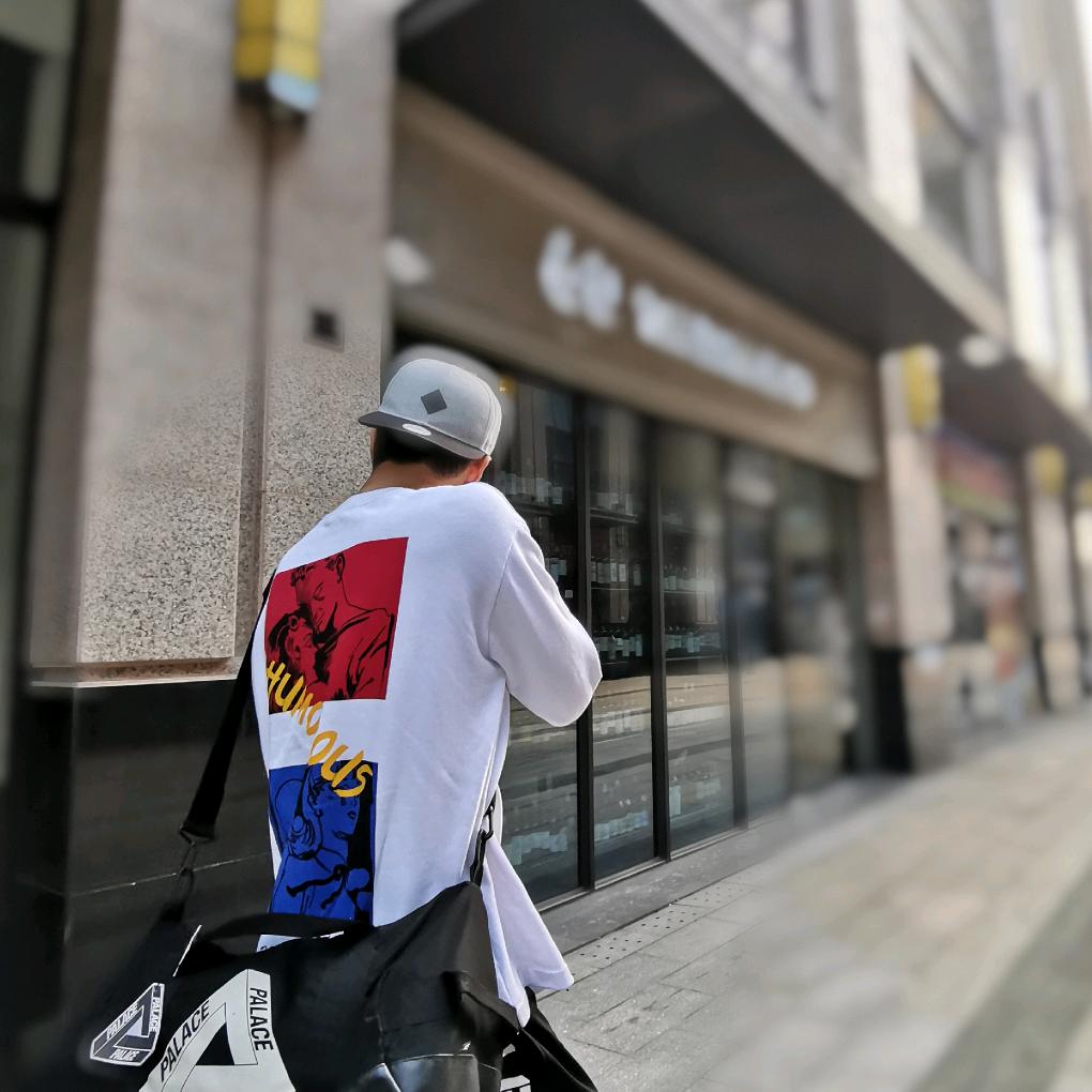 独臂老王YOUNG