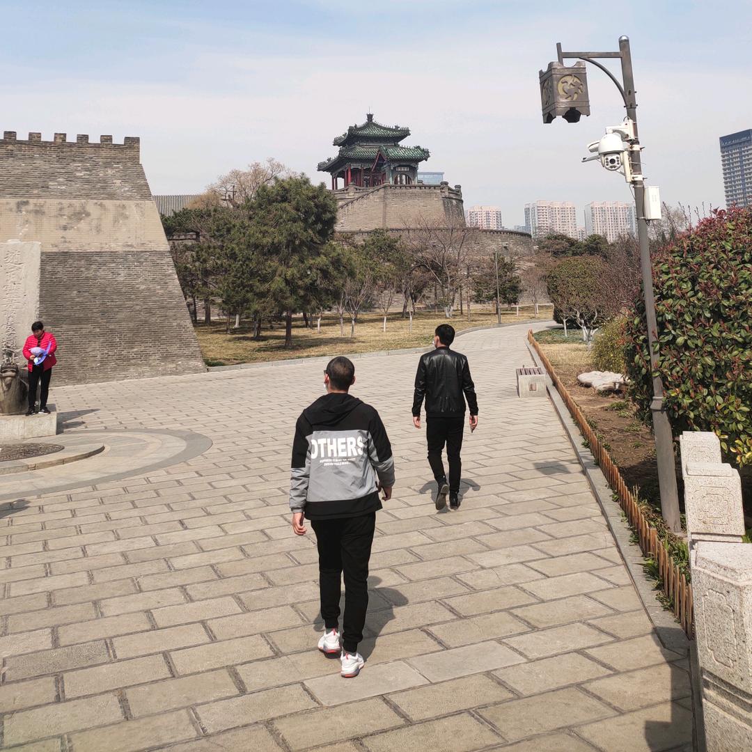 小打小闹的小李