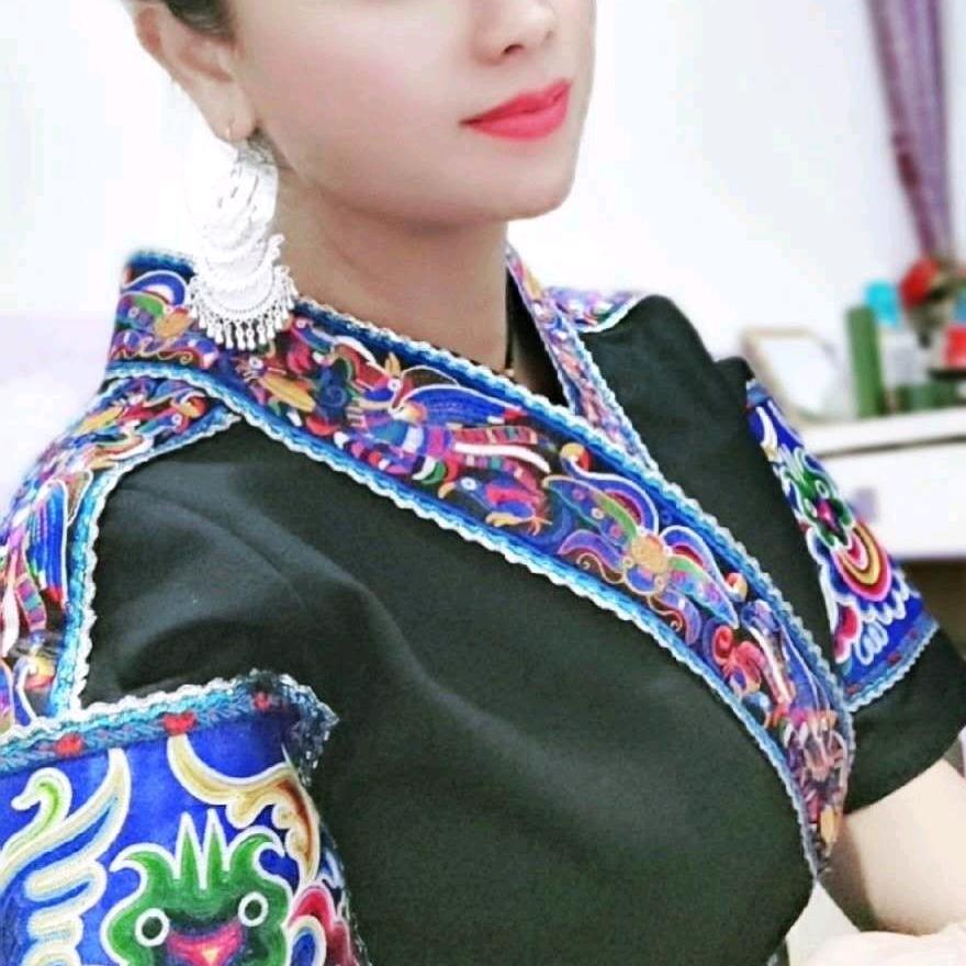 苗姐姐✺◟(∗❛ัᴗ❛ั∗)◞✺