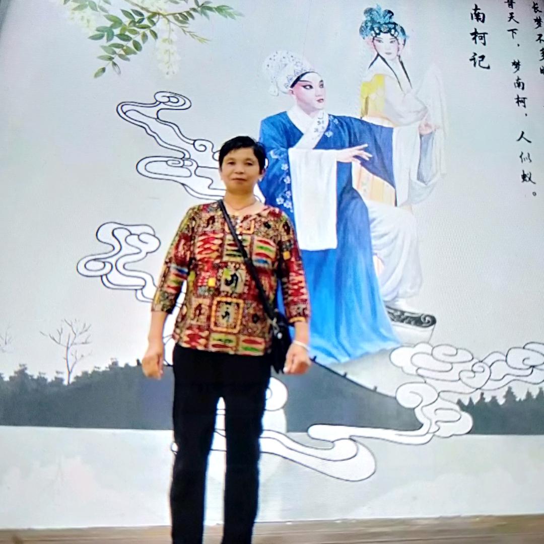 潘六女